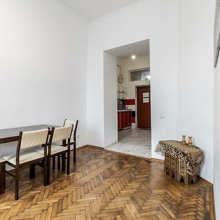 Kumpel Apartment Lviv Buitenkant foto