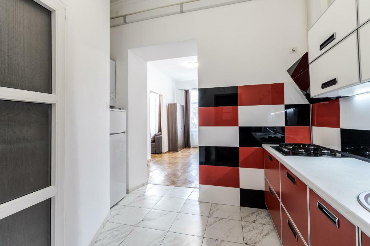 Kumpel Apartment Lviv Buitenkant foto