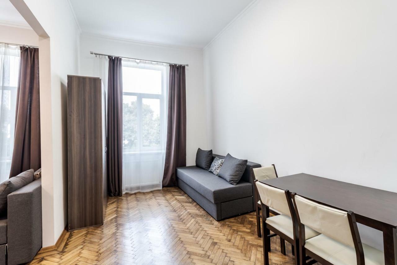 Kumpel Apartment Lviv Buitenkant foto